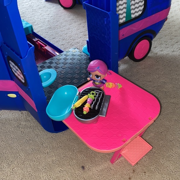 LOL Surprise! OMG 4 in 1 Glamper Van - Picture 9 of 13